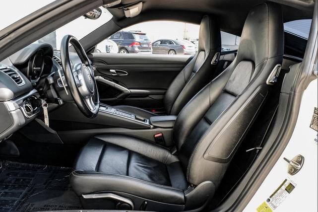 Photo of 2015 White Porsche Cayman