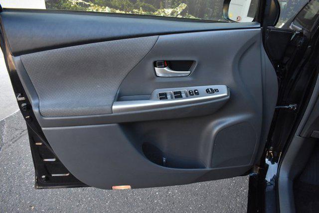 Photo of 2014 Magnetic Gray Metallic Toyota Prius v