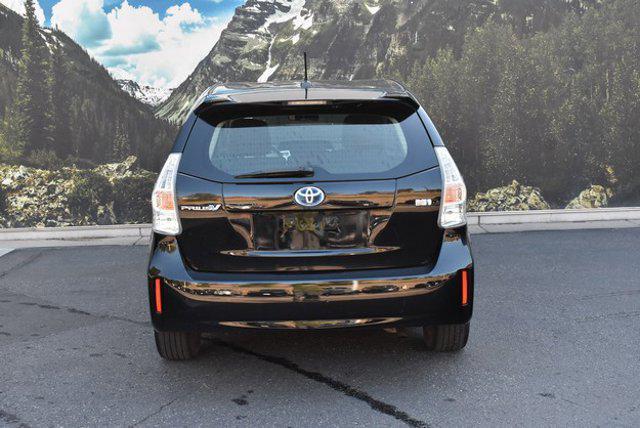 Photo of 2014 Magnetic Gray Metallic Toyota Prius v