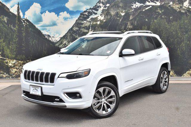 Photo of 2019 Bright White Clearcoat Jeep Cherokee