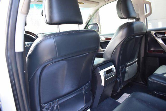 Photo of 2019 Starfire Pearl Lexus GX 460