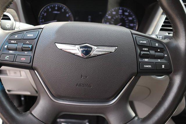 Photo of 2017 Santiago Silver Metallic Genesis G80