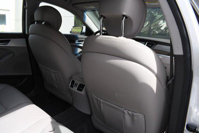 Photo of 2017 Santiago Silver Metallic Genesis G80