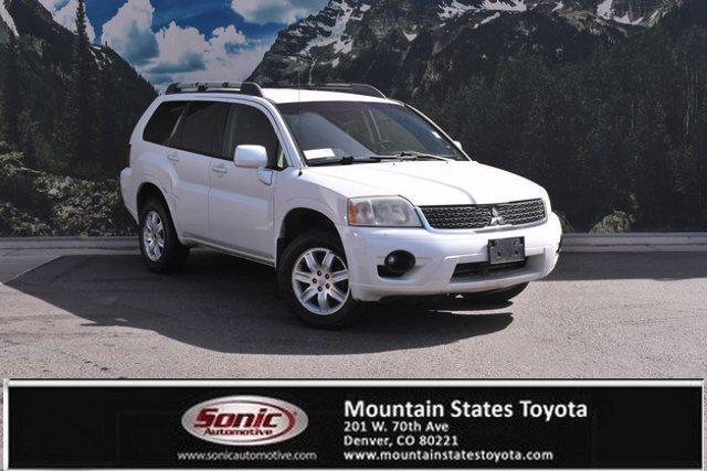Photo of 2011 White Mitsubishi Endeavor