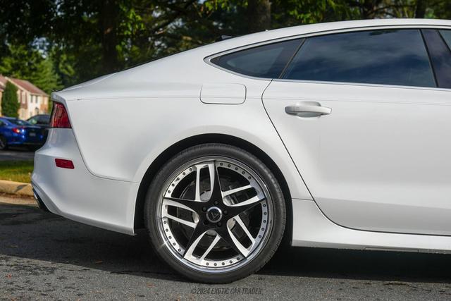 Photo of 2015 Ibis White Audi RS 7