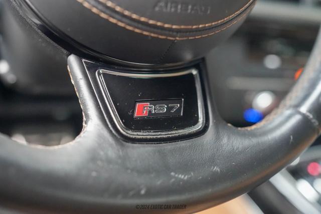 Photo of 2015 Ibis White Audi RS 7