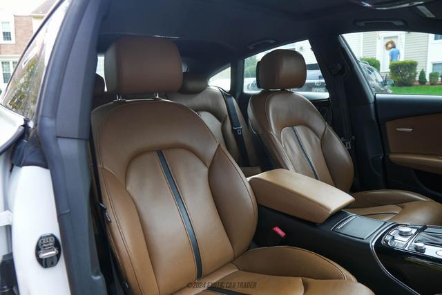 Photo of 2015 Ibis White Audi RS 7