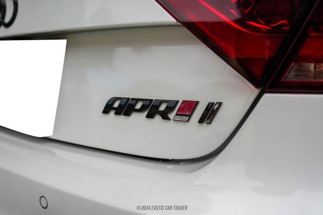 Photo of 2015 Ibis White Audi RS 7