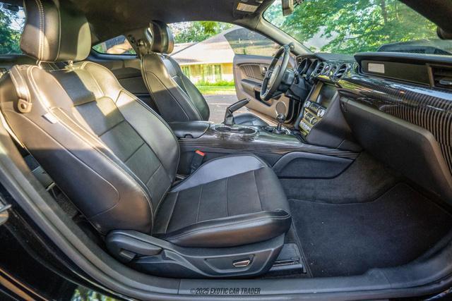 Photo of 2015 Black Ford Mustang