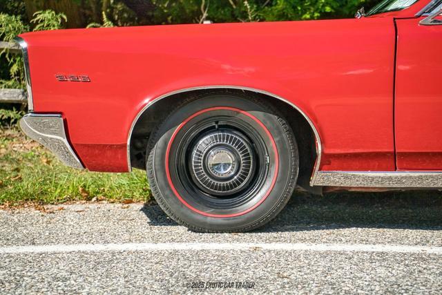 Photo of 1967 Red Pontiac LeMans