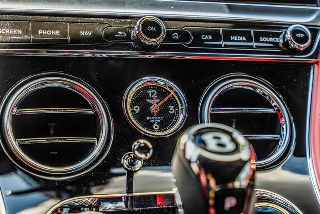 Photo of 2020 Dark Sapphire Bentley Continental GT