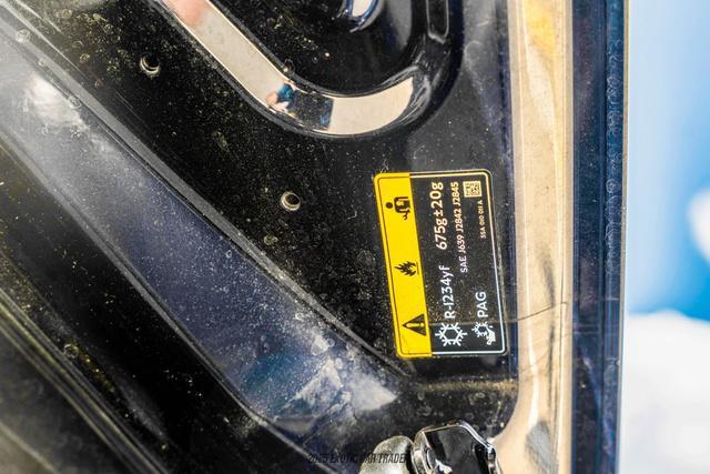 Photo of 2020 Dark Sapphire Bentley Continental GT