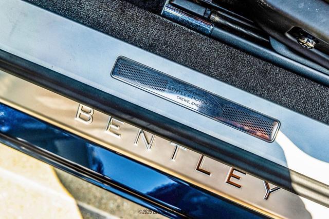 Photo of 2020 Dark Sapphire Bentley Continental GT