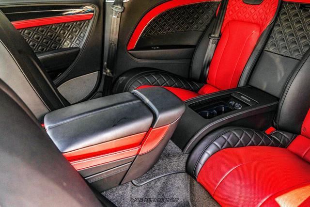 Photo of 2020 Dark Sapphire Bentley Continental GT
