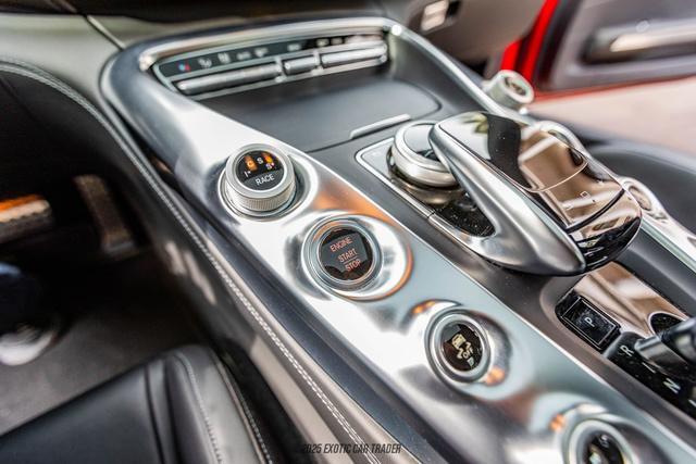 Photo of 2016 Mars Red Mercedes-Benz AMG GT