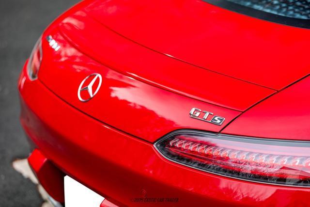 Photo of 2016 Mars Red Mercedes-Benz AMG GT