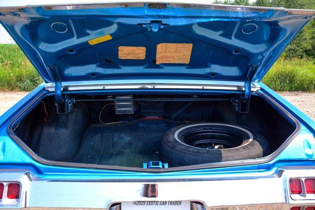 Photo of 1972 Blue Oldsmobile Cutlass