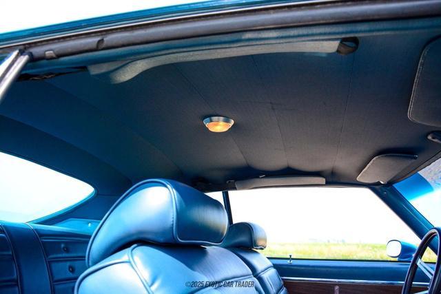 Photo of 1972 Blue Oldsmobile Cutlass