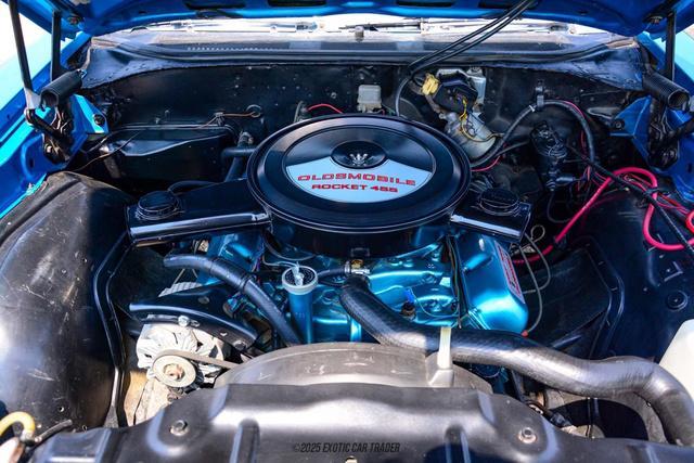 Photo of 1972 Blue Oldsmobile Cutlass