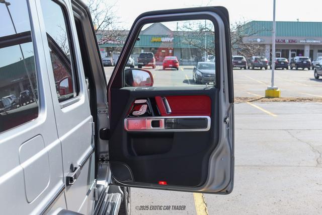 Photo of 2024 MANUFAKTUR Platinum Magno Mercedes-Benz AMG G 63