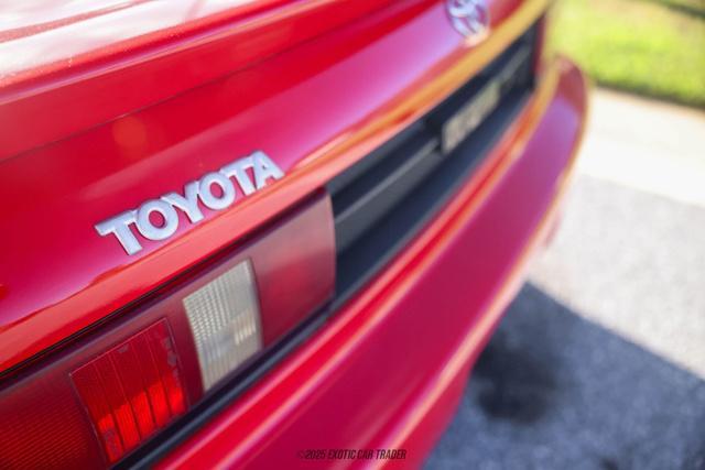 Photo of 1993 Electric Red Toyota MR2