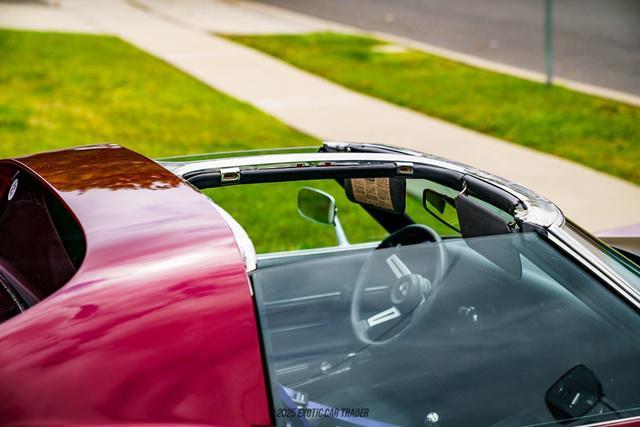 Photo of 1974 Burgundy Chevrolet Corvette