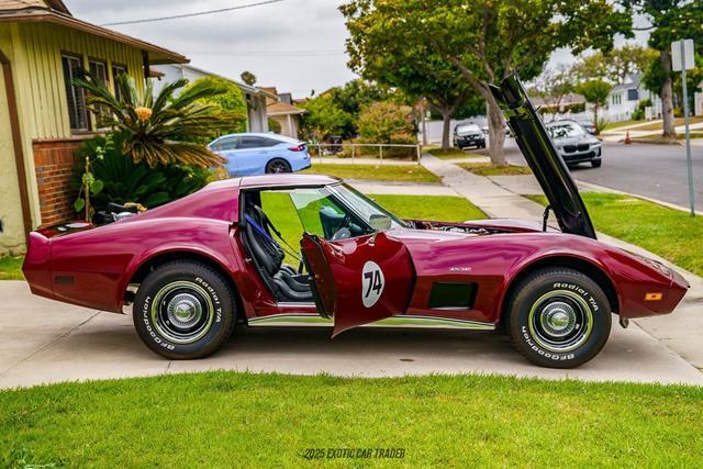 Photo of 1974 Burgundy Chevrolet Corvette