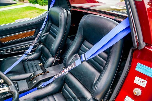 Photo of 1974 Burgundy Chevrolet Corvette