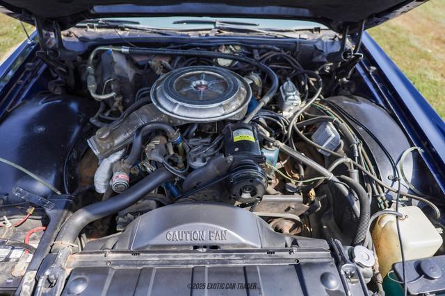 Photo of 1977 Blue Lincoln Mark V