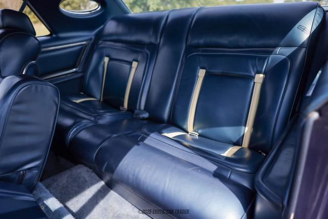 Photo of 1977 Blue Lincoln Mark V