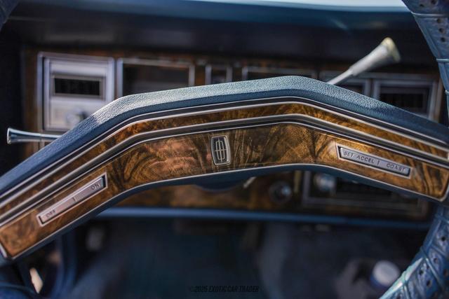 Photo of 1977 Blue Lincoln Mark V