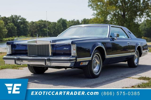 Photo of 1977 Blue Lincoln Mark V