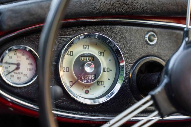 Photo of 1961 Red Austin-Healey 3000