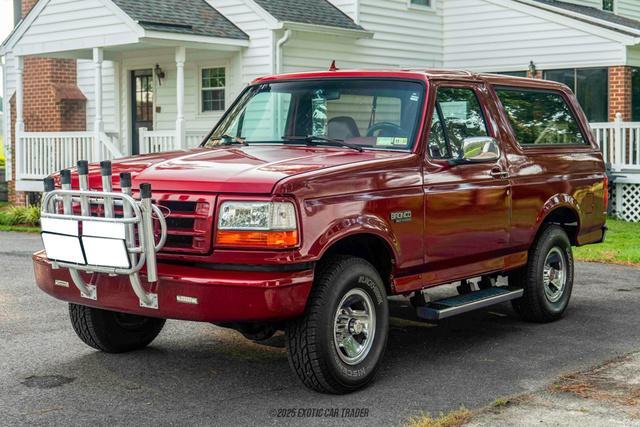 Photo of 1995 Red Ford Bronco