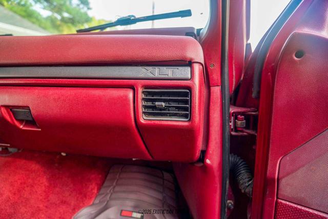 Photo of 1995 Red Ford Bronco