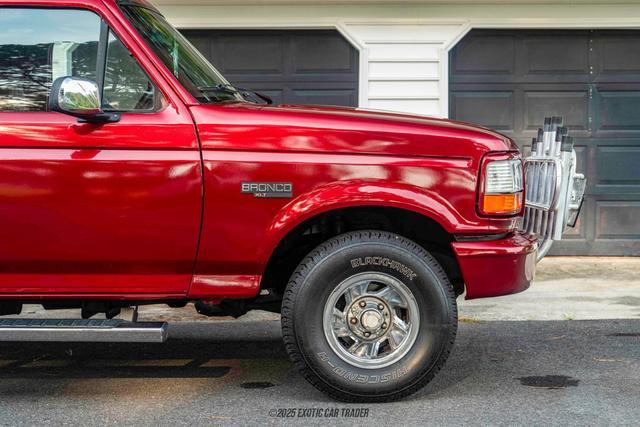 Photo of 1995 Red Ford Bronco