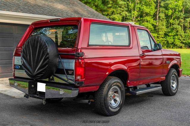 Photo of 1995 Red Ford Bronco