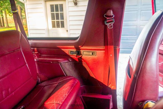 Photo of 1995 Red Ford Bronco