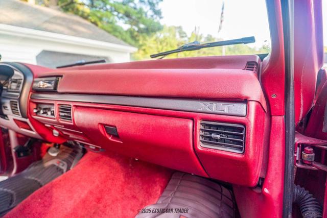 Photo of 1995 Red Ford Bronco