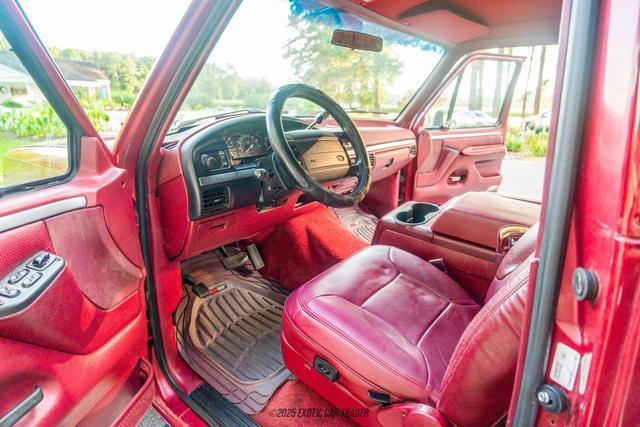 Photo of 1995 Red Ford Bronco