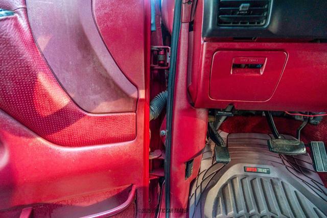 Photo of 1995 Red Ford Bronco