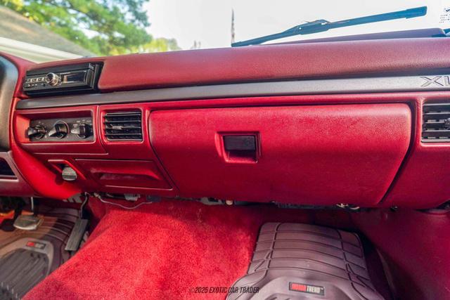 Photo of 1995 Red Ford Bronco
