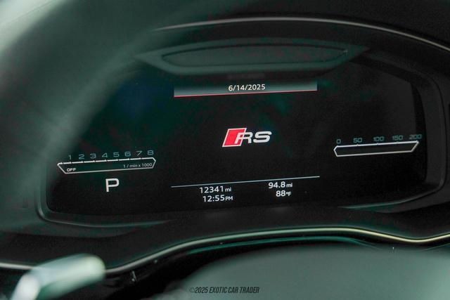 Photo of 2024 Mythos Black Metallic Audi RS Q8