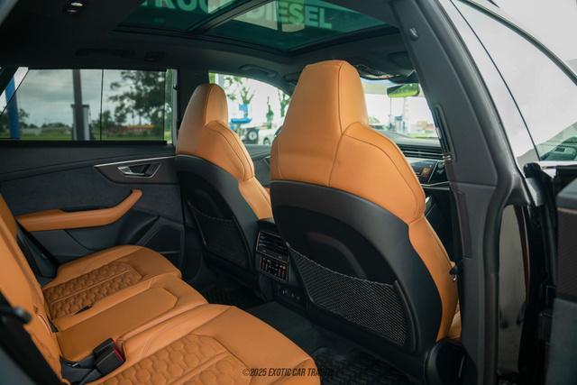 Photo of 2024 Mythos Black Metallic Audi RS Q8