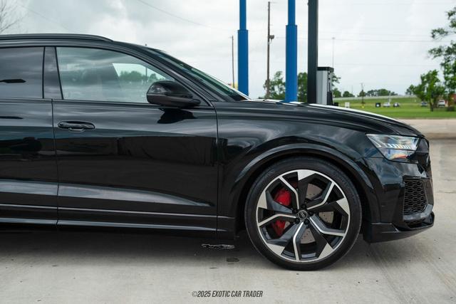 Photo of 2024 Mythos Black Metallic Audi RS Q8