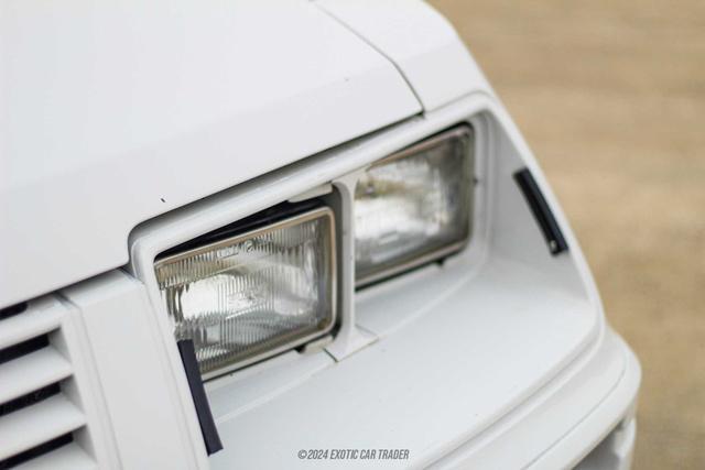 Photo of 1984 White Ford Mustang