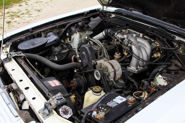 Photo of 1984 White Ford Mustang