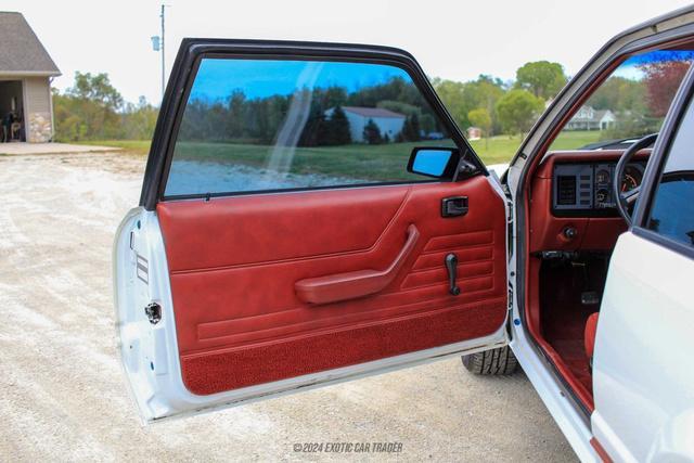 Photo of 1984 White Ford Mustang