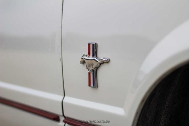 Photo of 1984 White Ford Mustang