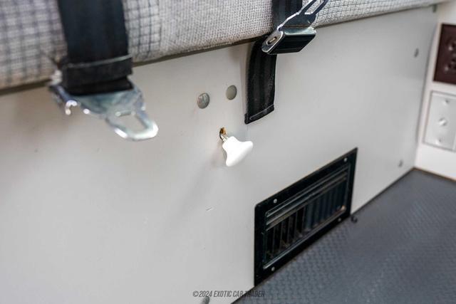 Photo of 1988 Gray Volkswagen Vanagon